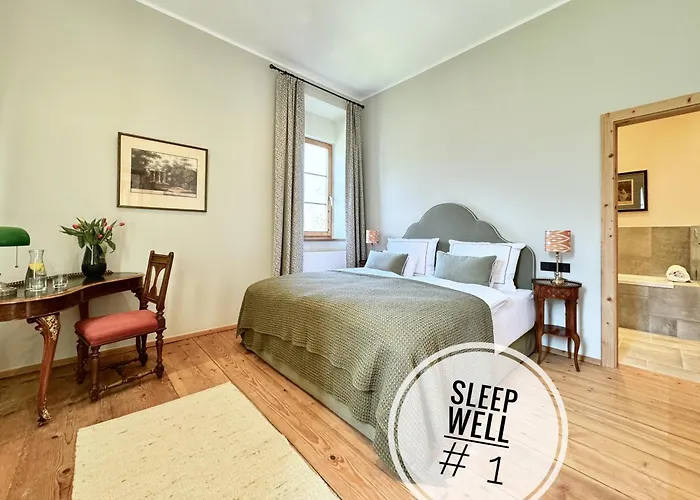 Turm Kaps Luxury Direkt Am Golfplatz By Belle キッツビュール